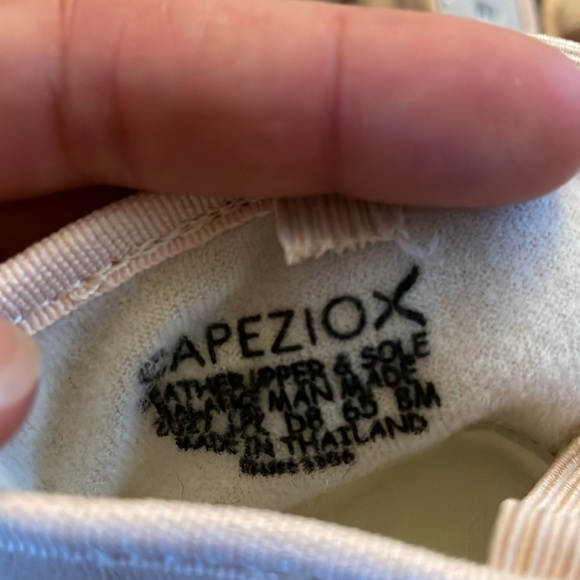 Capezio Leather Juliet Ballet Shoe - Picture 2 of 5